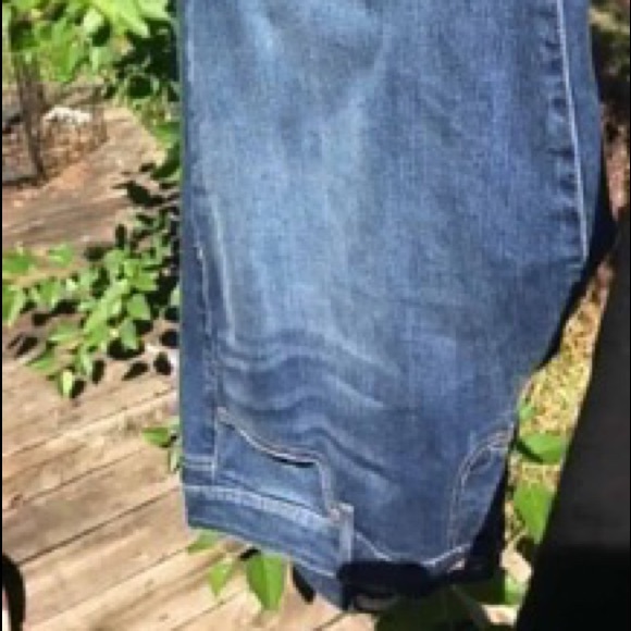 Size 18 regular Torrid jeans - brand new - Picture 2 of 2